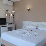 Melike كوشاداسيه