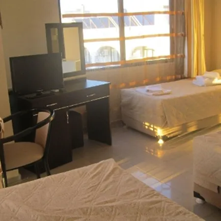 Melike فندق كوشاداسيه