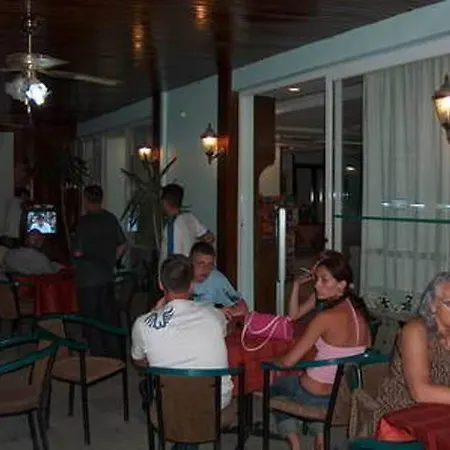 Melike 2* Kuşadası