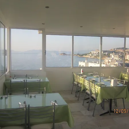 Melike Hotel 2*